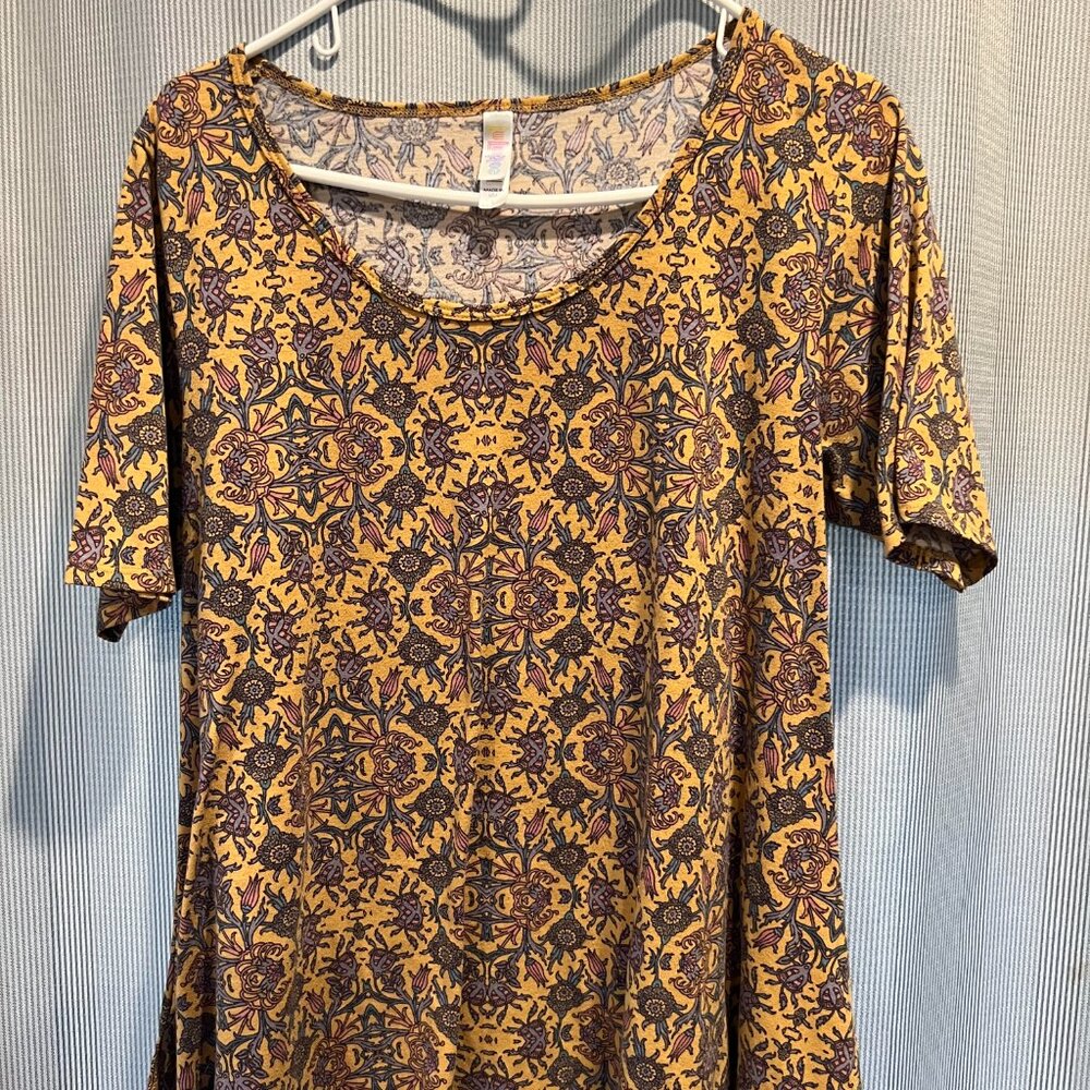 Lu La Roe size L top